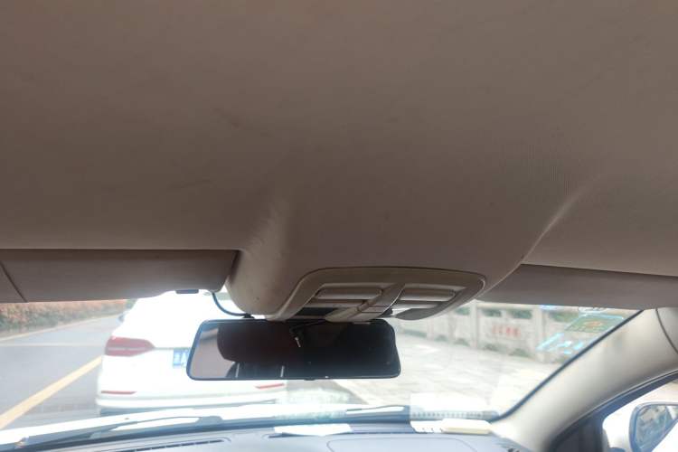 Used Dongfeng Aeolus H30 2014 CROSS 1.5L Manual Gratitude Edition
