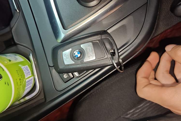 Used BMW 1 Series 2015 120i Leading Model Vehicle Key