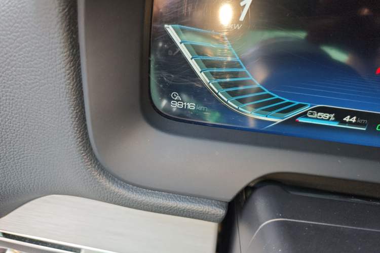 Used BYD Tang New Energy 2018 DM 2.0T All-Wheel Drive Smart Connectivity Luxury Model 7 Seats China V Emission Standard
