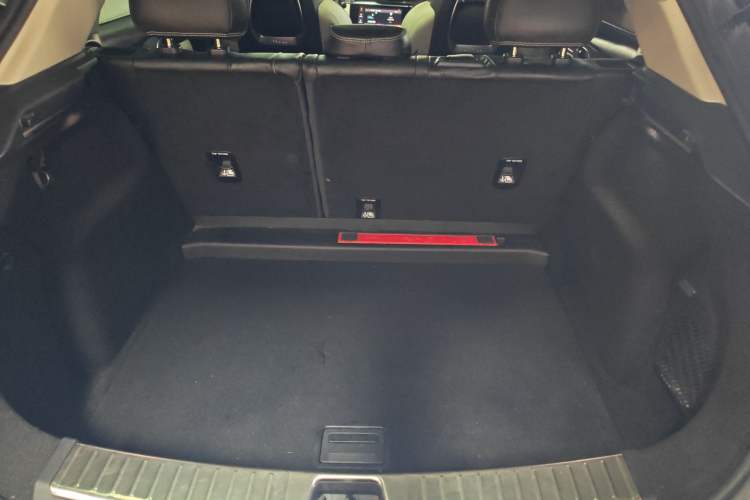 Used Lynk & Co 02 2018 1.5T DCT Two-Wheel Drive Zhaopu Version China V Standard Trunk