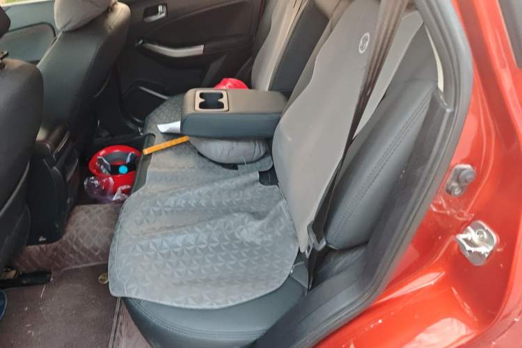 Used Venucia T70 2018 2.0L CVT Smart Edition
