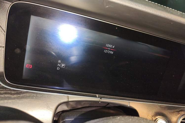 Used Mercedes-Benz E-Class 2016 E 200 L Sport Edition
