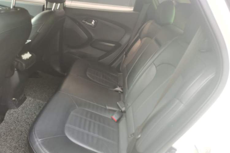 Used Hyundai ix35 2015 2.0L Automatic 2WD Smart Version China V Standard
