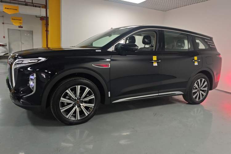 Used Hongqi HS7 PHEV 2025 Model 2.0T PHEV Four-Wheel Drive 2 Million Units Commemorative Edition 6-Seater
