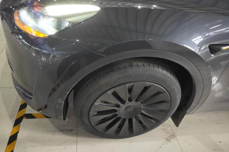 Used Tesla Model Y 2024 Rear-Wheel-Drive Version
