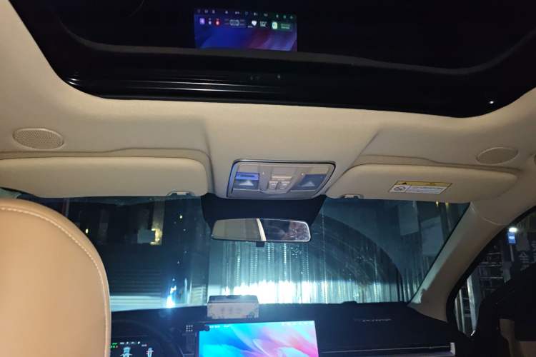 Used Landian E5 PLUS 2025 165 km Long-Range Version PLUS 7-Seater