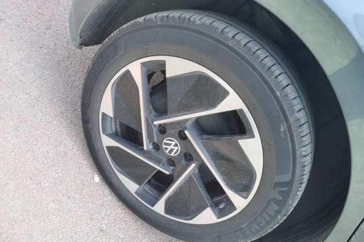 Used Volkswagen ID.3 2023 Upgraded Version Smart Intelligence Edition Right Rear Wheel Hub