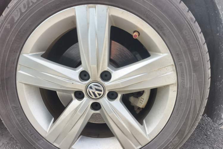 Used Volkswagen Lavida 2017 1.6L Automatic Fashion Edition
