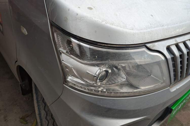 Used CHANGAN KAICHENG Ruixing M60 2020 1.5L Standard Version China VI 6-Seater DAM15KR Right Front Headlight