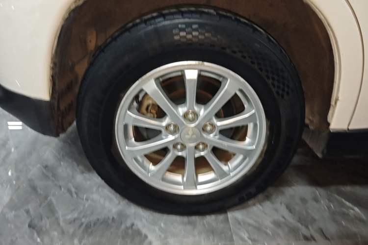 Used Mitsubishi ASX 2013 2.0L CVT Two-Wheel Drive Elite Edition
