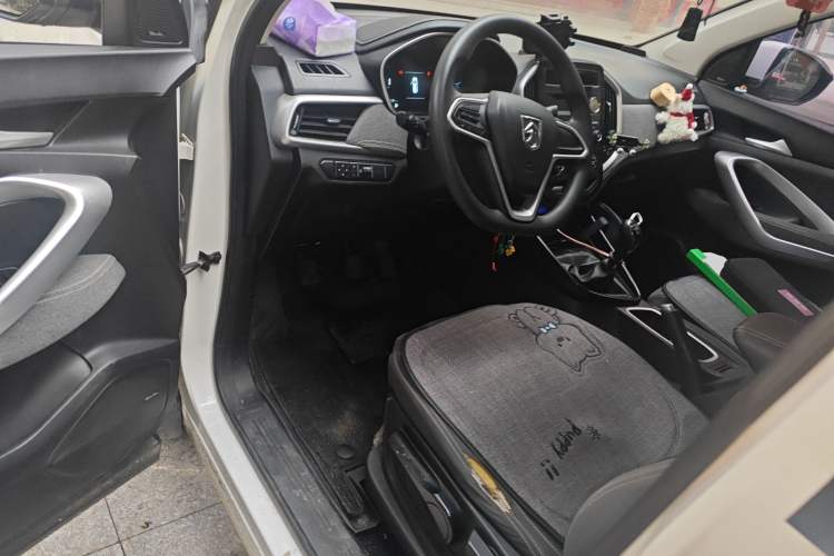 Used Baojun 530 2020 1.5T Manual Comfort Version 5 Seats Driver Seat