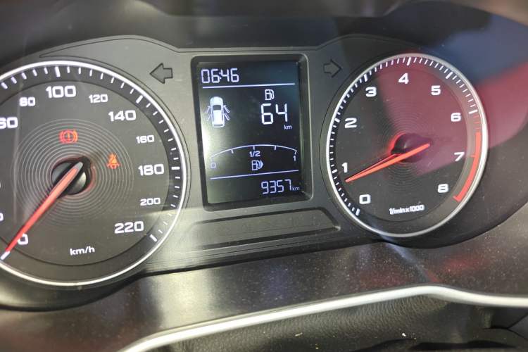 Used MG ZS 2018 1.5L Manual 65-inch Giant-Screen Sunroof Version China V Standard