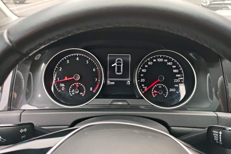 Used Volkswagen Golf 2019 200TSI DSG Comfort & Ambition Edition China VI Standard Instrument Cluster