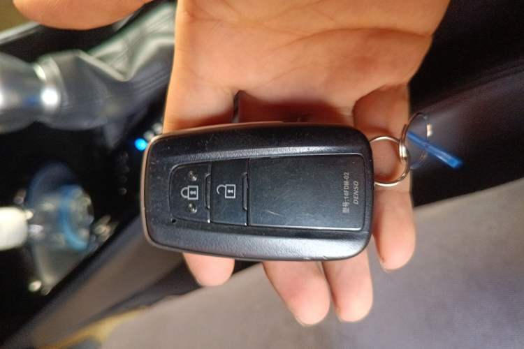 Used Toyota IZOA 2018 2.0L Yichi Version China VI Standard Vehicle Key