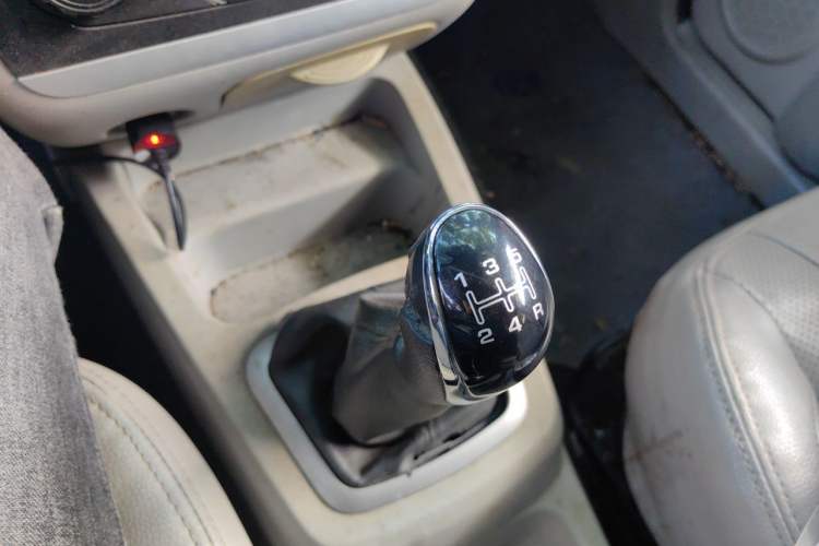 Used BAIC Changhe M50S 2015 1.5L facelift economy class DAM15DL
