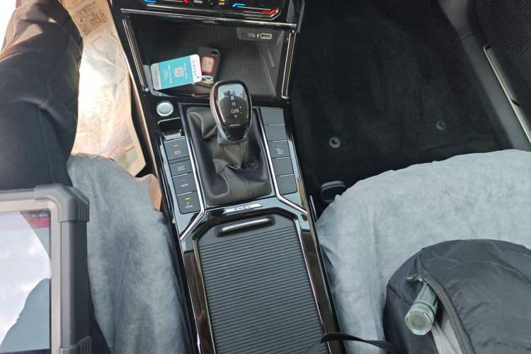 Used Volkswagen Passat New Energy 2025 430 PHEV Hybrid Business Edition Gear Lever