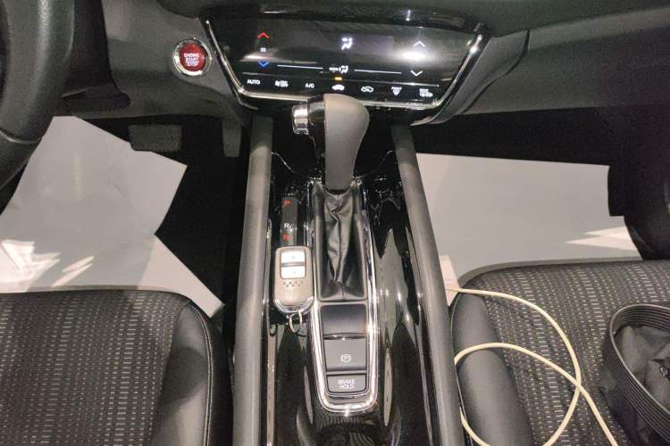 Used Honda Vezel 2015 1.8L CVT 2WD Luxury Model