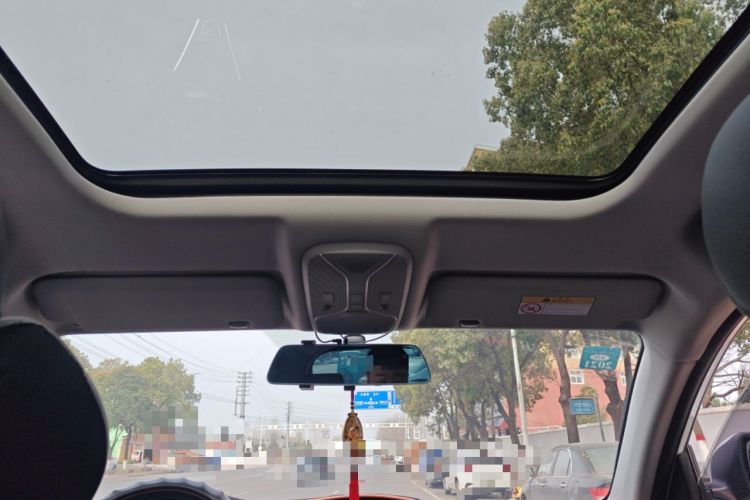 Used Haval H2 2018 Red-Label 1.5T Manual Two-Wheel Drive Elite Model Headliner