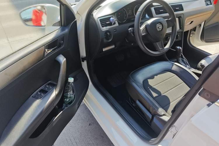 Used Skoda Rapid Spaceback 2016 Revised 1.6L Automatic Chuanxing Version