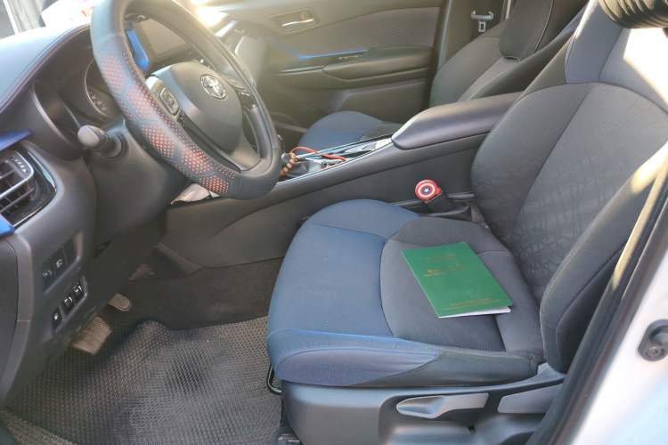 Used Toyota C-HR 2018 2.0L Leading with Sunroof China V Standard