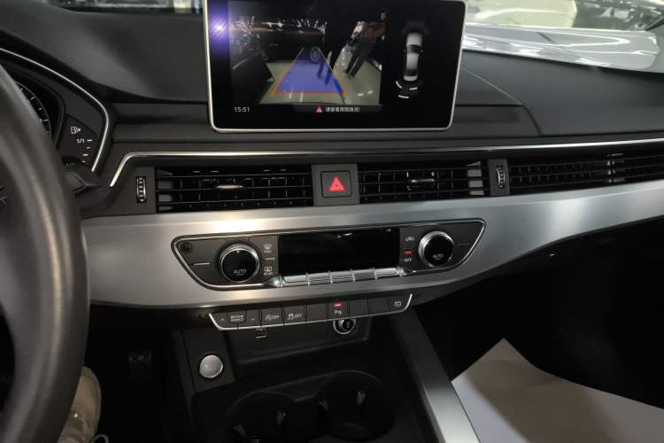 Used Audi A4L 2018 30th Anniversary Edition 40 TFSI Fashion Model