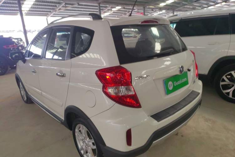 Used CHANGAN CX20 2014 1.4L IMT Sunroof Navigation Version China V Standard
