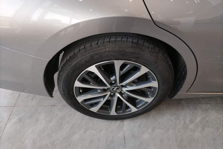 Used Lexus ES 2024 200 Premium Edition
