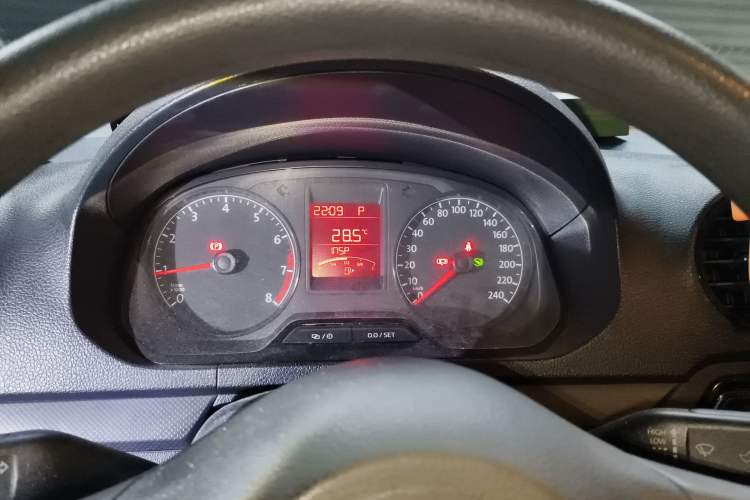 Used Volkswagen Jetta 2015 Value Edition 1.6L Automatic Fashion Version
