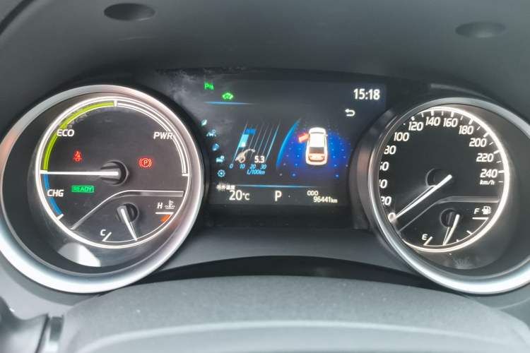 Used Toyota Camry 2019 Revised Version Dual-Engine 2.5 HG Luxury Edition Instrument Cluster