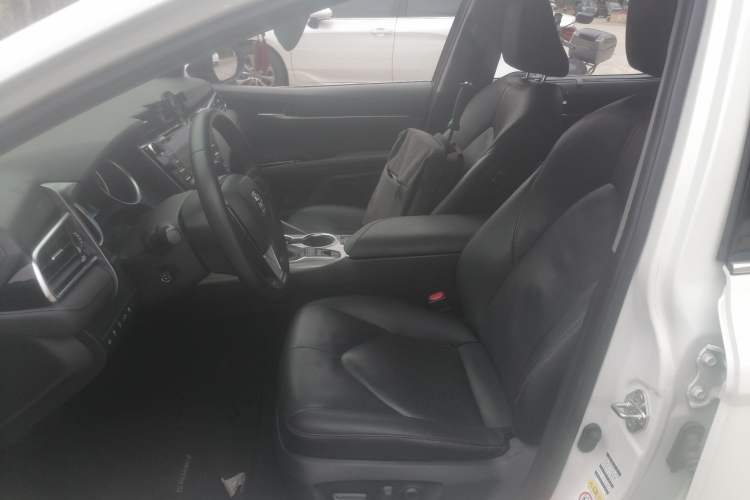 Used Toyota Camry 2018 Dual-Engine 2.5HQ Flagship Edition