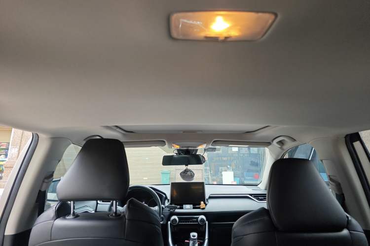 Used Toyota Wildlander 2021 2.0L CVT 4x4 Luxury Edition Headliner