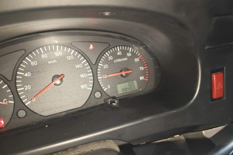 Used Jinbei Hiace 2014 2.0L 5th Generation Kuaiyunwang Business Version 4G19
