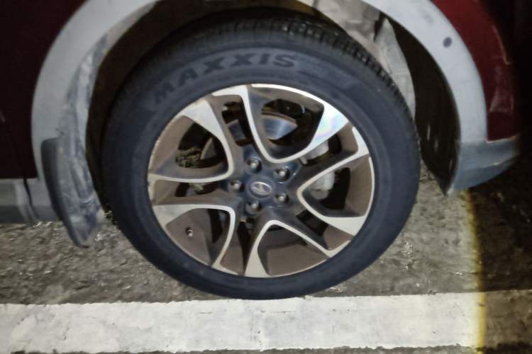 Used Soueast DX7 2015 1.5T Automatic Prestige Model
