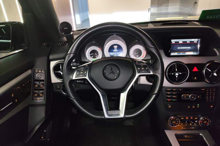 Used Mercedes-Benz GLK-Class 2015 GLK 260 4MATIC Fashion Edition Ultimate Version