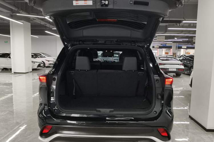 Used Toyota Crown Kluger 2021 2.5L HEV Four-Wheel Drive Premium Edition Trunk