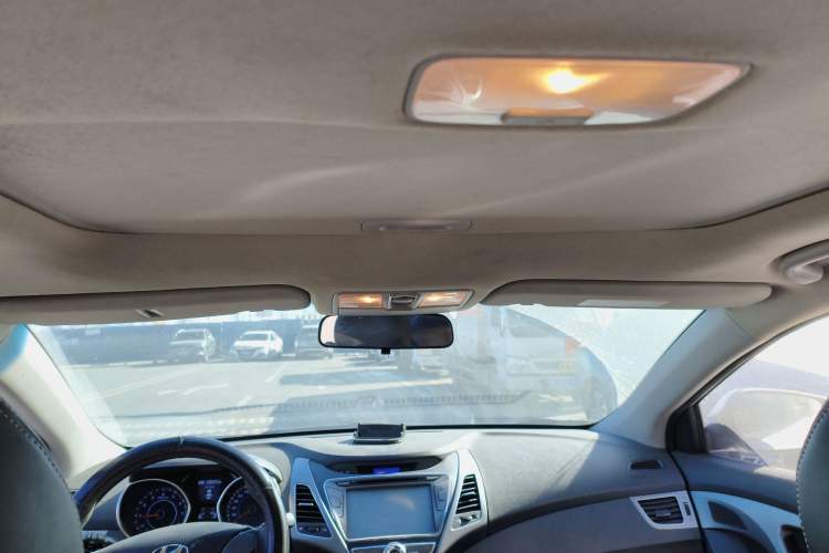 Used Hyundai Elantra (5th Generation / Langdong) 2015 1.6L Manual Leading Model
