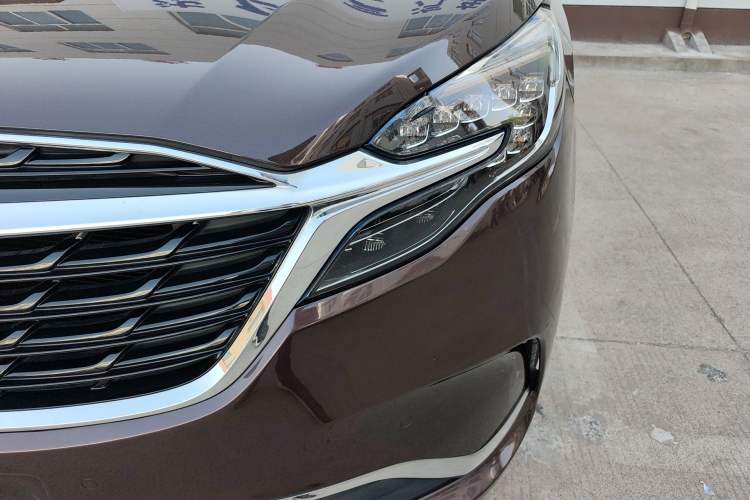 Used Buick GL8 2021 ES Landtrek 653T Luxury Model Left Front Headlight