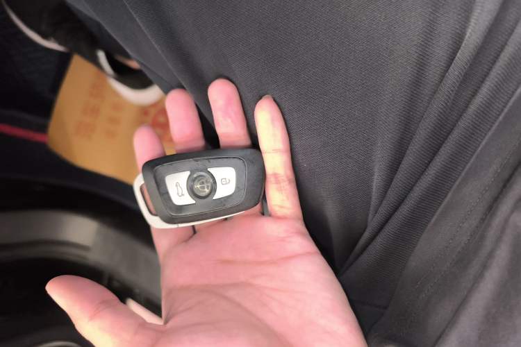 Used Brilliance V7 2018 280T DCT Luxury Model 5 Seats
