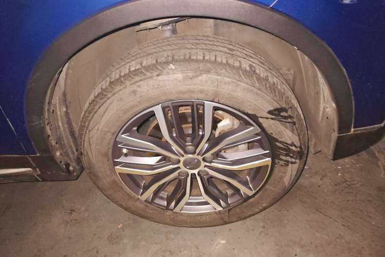 Used Geely Auto Emgrand X7 Sport 2020 1.8TD DCT ZhiZun PRO Right Front Wheel Hub