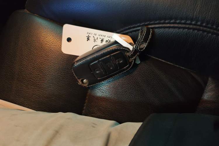 Used Volkswagen Tiguan 2012 1.8TSI Automatic All-Wheel Drive Elite Edition Vehicle Key