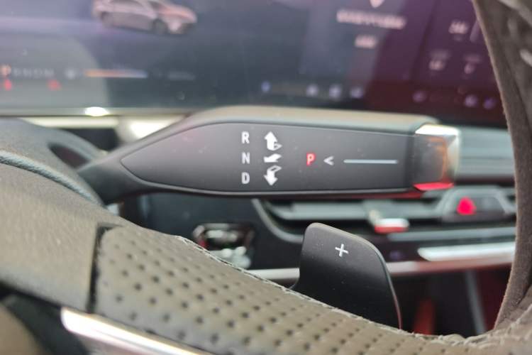 Used Buick LaCrosse 2025 28T Platinum Edition
