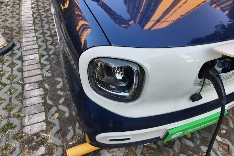 Used Bestune Pony 2025 222km Range Linglong Horse Right Front Headlight