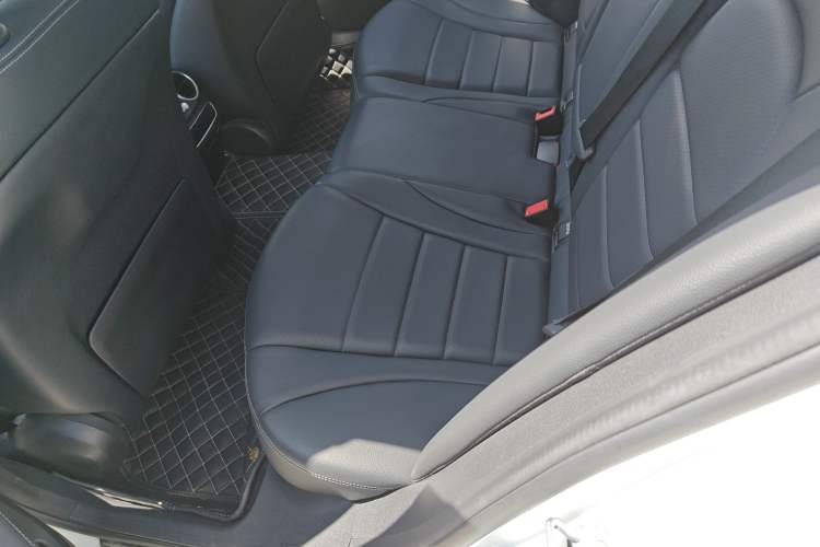 Used Mercedes-Benz C-Class 2019 C 180 L Fashion Edition Sport Version