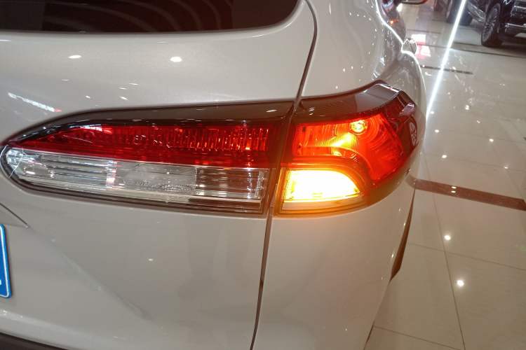 Used Toyota Corolla Cross 2026 Model 2.0L Elite Edition
