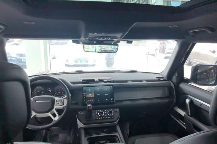 Used Land Rover Defender 2023 Facelift 110 3.0T P400 X-DYNAMIC HSE