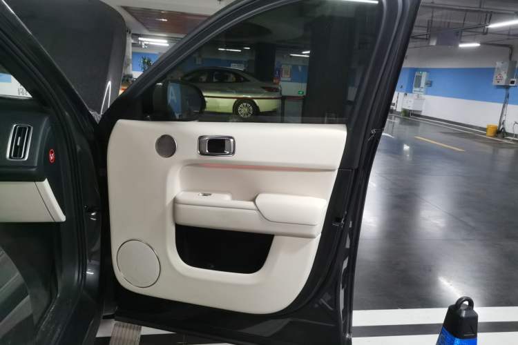 Used Li Auto L9 2022 Max model
