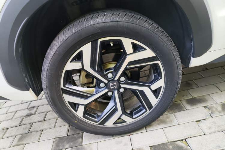 Used SOL X8 2021 300T DCT Luxury Smart Connect Edition 6 Seats