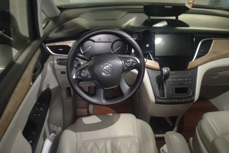 Used Buick GL8 2018 ES 28T Comfort Model China VI Standard