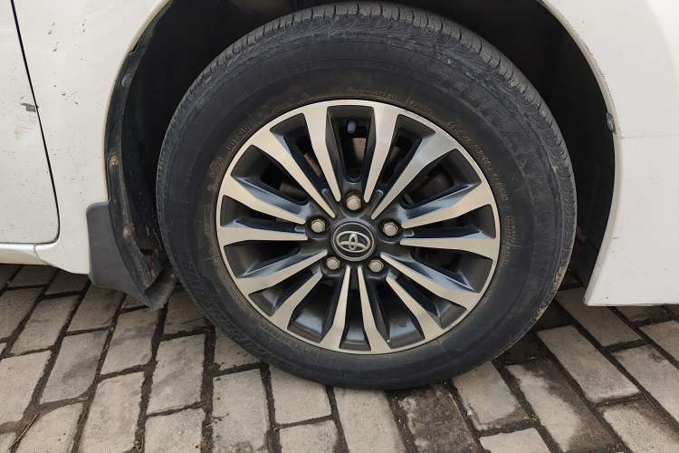 Used Toyota Corolla 2017 Revised Version 1.2T S-CVT GL