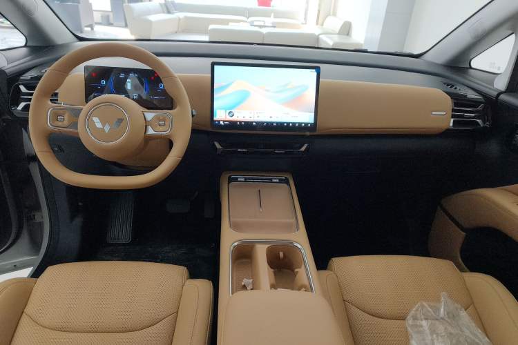 Used Wuling Wuling Starlight 730 2025 Model Plug-in Hybrid 125km Luxury Edition